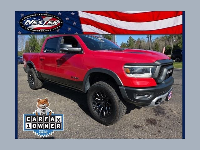 2019 RAM 1500 Rebel Crew Cab 4x4 5'7" Box in Red — front three-quarter view