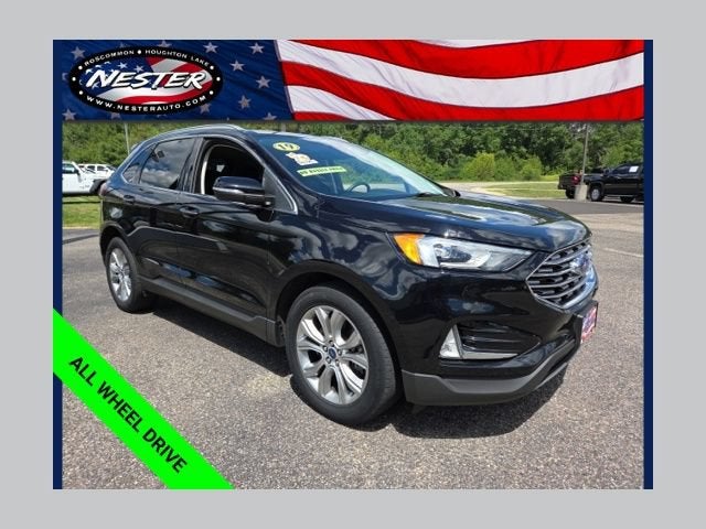 2019 Ford Edge Titanium in Black — front three-quarter view